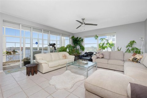 Condo in Punta Gorda, Florida, 3 bedrooms  № 1143946 - photo 17