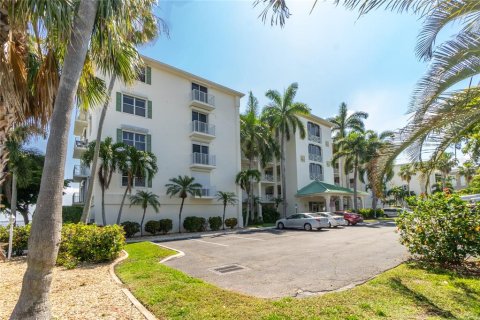 Copropriété à vendre à Punta Gorda, Floride: 3 chambres, 204.94 m2 № 1143946 - photo 2