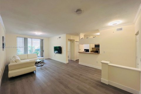 Condominio en venta en Sunny Isles Beach, Florida, 2 dormitorios, 84.26 m2 № 1016827 - foto 6