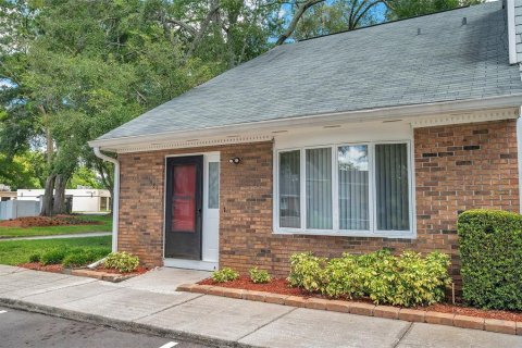 Adosado en venta en Tampa, Florida, 3 dormitorios, 134.71 m2 № 1347441 - foto 4