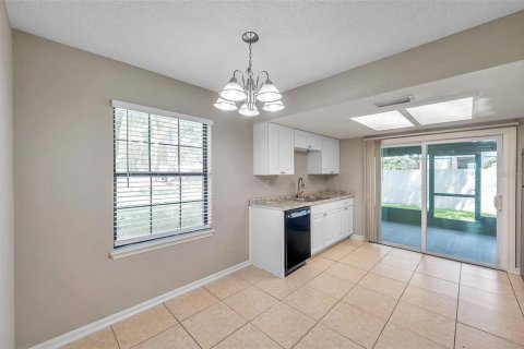 Townhouse in Tampa, Florida 3 bedrooms, 134.71 sq.m. № 1347441 - photo 15