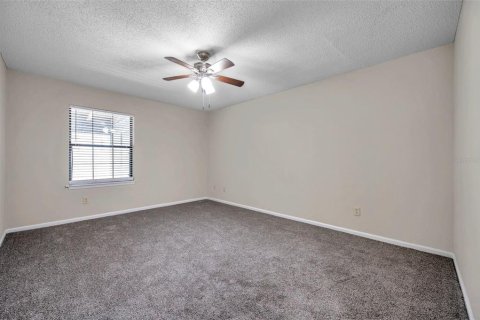 Townhouse in Tampa, Florida 3 bedrooms, 134.71 sq.m. № 1347441 - photo 25