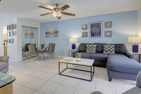 Condominio en venta en Lake Worth, Florida, 1 dormitorio, 79.9 m2 № 1104328 - foto 20