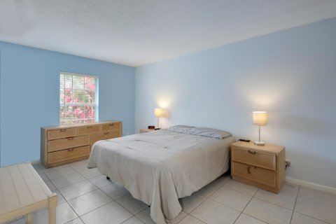 Copropriété à vendre à Lake Worth, Floride: 1 chambre, 79.9 m2 № 1104328 - photo 13