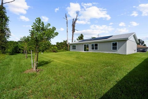 House in North Port, Florida 3 bedrooms, 150.5 sq.m. № 1387304 - photo 26