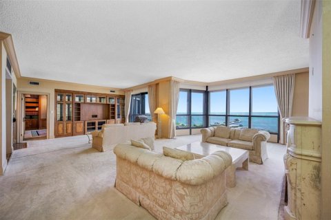 Condominio en venta en Saint Petersburg, Florida, 3 dormitorios, 306.58 m2 № 1387303 - foto 12