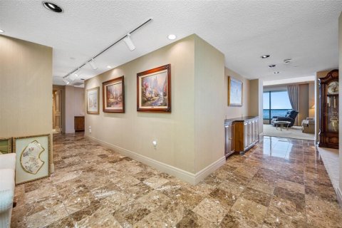 Condominio en venta en Saint Petersburg, Florida, 3 dormitorios, 306.58 m2 № 1387303 - foto 4