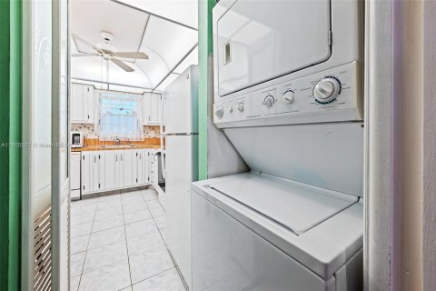 Copropriété à vendre à Lauderhill, Floride: 2 chambres, 102.19 m2 № 1230662 - photo 14