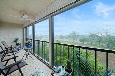 Copropriété à vendre à Lauderhill, Floride: 2 chambres, 102.19 m2 № 1230662 - photo 7