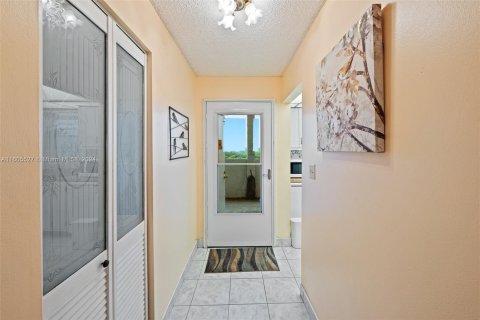 Copropriété à vendre à Lauderhill, Floride: 2 chambres, 102.19 m2 № 1230662 - photo 2