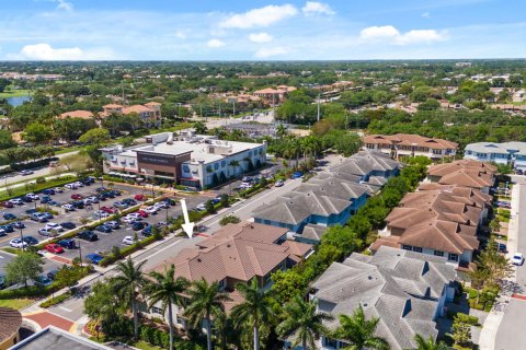 Townhouse in Palm Beach Gardens, Florida 3 bedrooms, 199.18 sq.m. № 1100301 - photo 5