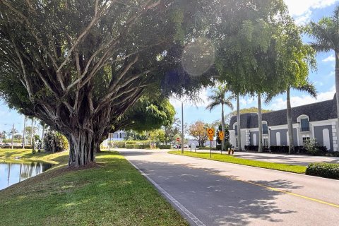 Condo in Delray Beach, Florida, 1 bedroom  № 1100340 - photo 11