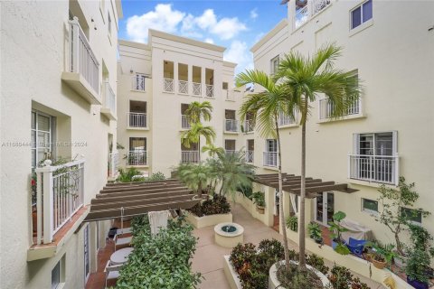 Condo in Miami Beach, Florida, 3 bedrooms  № 1430126 - photo 5