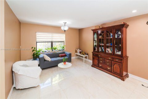 Adosado en venta en Miami, Florida, 3 dormitorios, 175.59 m2 № 1429788 - foto 4