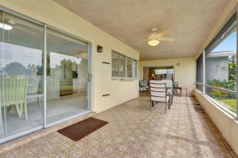 House in Sunrise, Florida 2 bedrooms, 111.48 sq.m. № 1404208 - photo 29