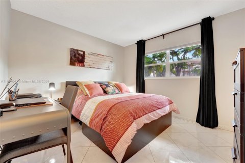 Condominio en venta en Lauderdale Lakes, Florida, 2 dormitorios, 87.7 m2 № 1404204 - foto 21