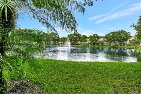 Copropriété à vendre à Lauderdale Lakes, Floride: 2 chambres, 87.7 m2 № 1404204 - photo 28