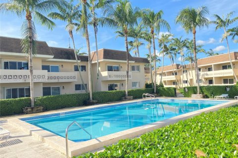 Condominio en venta en Palmetto Bay, Florida, 2 dormitorios, 74.79 m2 № 1404206 - foto 1