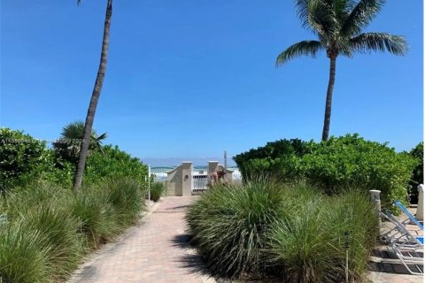 Copropriété à vendre à Hollywood, Floride: 2 chambres, 114.83 m2 № 1175996 - photo 3