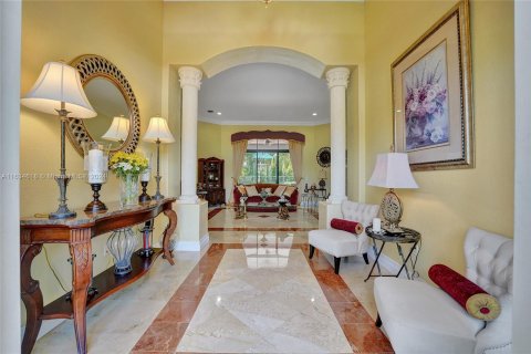 Villa ou maison à vendre à Miramar, Floride: 6 chambres, 336.96 m2 № 1310995 - photo 8