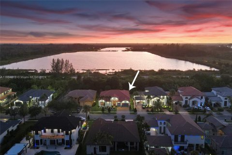 Villa ou maison à vendre à Miramar, Floride: 6 chambres, 336.96 m2 № 1310995 - photo 3