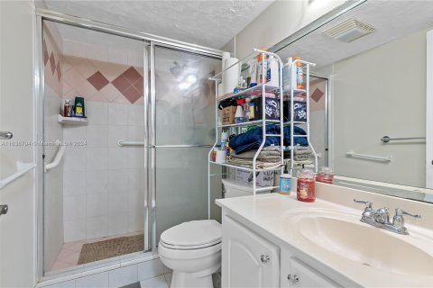 Copropriété à vendre à Coral Springs, Floride: 2 chambres, 116.13 m2 № 1310906 - photo 13