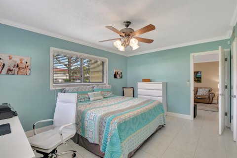 Condo in Delray Beach, Florida, 2 bedrooms  № 936445 - photo 17