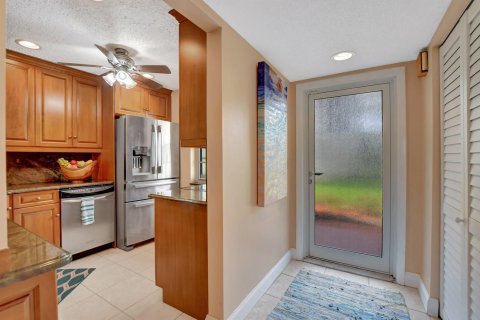 Condo in Delray Beach, Florida, 2 bedrooms  № 936445 - photo 28