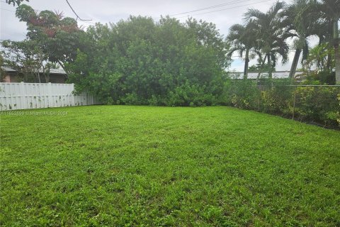 Villa ou maison à louer à Sunrise, Floride: 3 chambres, 136.57 m2 № 1347770 - photo 29