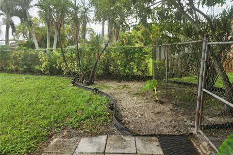 Villa ou maison à louer à Sunrise, Floride: 3 chambres, 136.57 m2 № 1347770 - photo 28