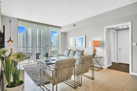 Condo in Miami, Florida, 2 bedrooms  № 1348187 - photo 23