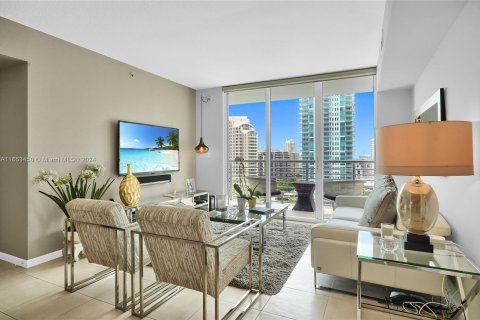 Condo in Miami, Florida, 2 bedrooms  № 1348187 - photo 8