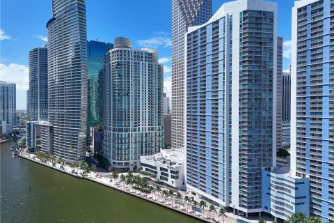 Condo in Miami, Florida, 2 bedrooms  № 1348187 - photo 12