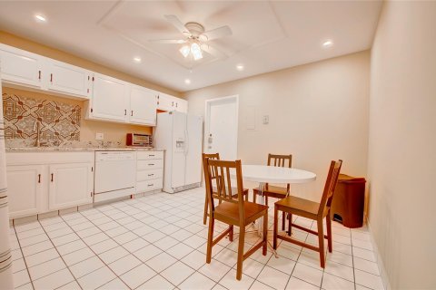 Condominio en venta en Pompano Beach, Florida, 2 dormitorios, 148.64 m2 № 1092029 - foto 20