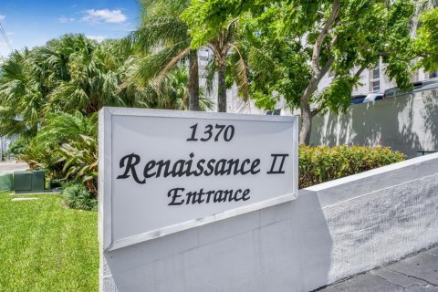Condominio en venta en Pompano Beach, Florida, 2 dormitorios, 148.64 m2 № 1092029 - foto 25