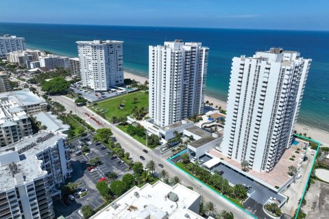 Condominio en venta en Pompano Beach, Florida, 2 dormitorios, 148.64 m2 № 1092029 - foto 3
