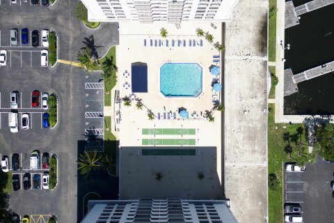 Copropriété à vendre à North Palm Beach, Floride: 2 chambres, 103.86 m2 № 730813 - photo 14