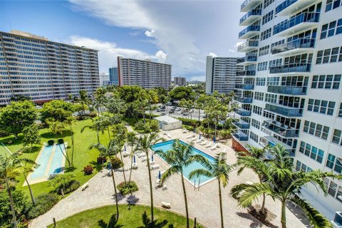 Condo in Fort Lauderdale, Florida, 2 bedrooms  № 970213 - photo 5