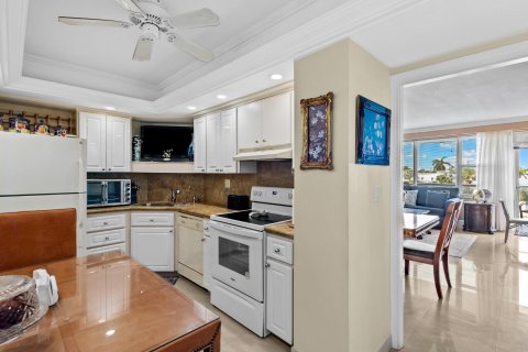 Condo in Fort Lauderdale, Florida, 2 bedrooms  № 970213 - photo 27