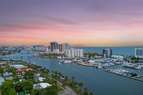 Villa ou maison à vendre à Fort Lauderdale, Floride: 5 chambres, 384.62 m2 № 1080546 - photo 9