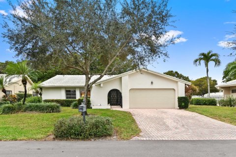 House in Boca Raton, Florida 3 bedrooms, 154.03 sq.m. № 1178704 - photo 30