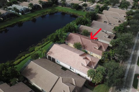 House in Lake Worth, Florida 4 bedrooms, 221.57 sq.m. № 984320 - photo 30