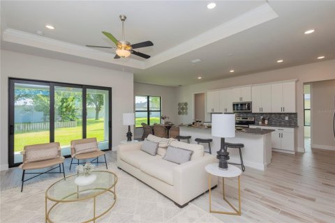 Villa ou maison à vendre à Cape Coral, Floride: 3 chambres, 195.09 m2 № 926298 - photo 8