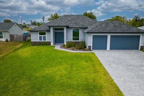 Casa en venta en Cape Coral, Florida, 3 dormitorios, 195.09 m2 № 926298 - foto 1