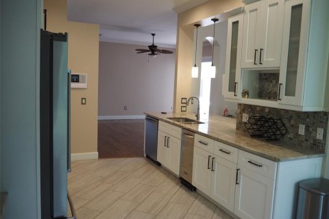 Casa en venta en Tampa, Florida, 3 dormitorios, 192.49 m2 № 1113765 - foto 11