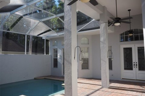 House in Tampa, Florida 3 bedrooms, 192.49 sq.m. № 1113765 - photo 2