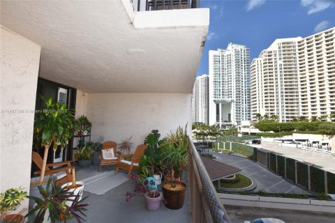 Condominio en venta en Miami, Florida, 1 dormitorio, 65.03 m2 № 841140 - foto 4