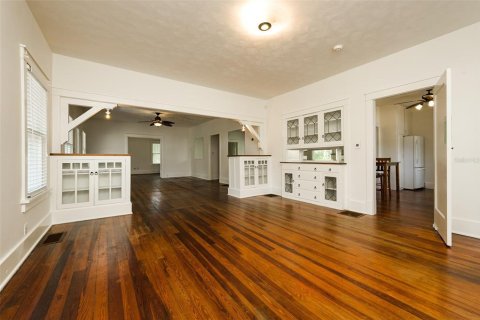 Villa ou maison à louer à New Smyrna Beach, Floride: 2 chambres, 182.65 m2 № 1359796 - photo 7