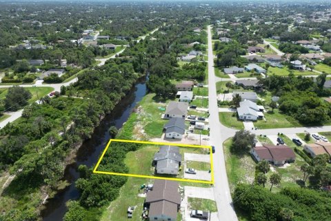 Propiedad comercial en venta en Englewood, Florida, 135.27 m2 № 1370061 - foto 3