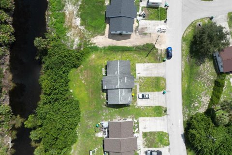 Commercial property in Englewood, Florida 135.27 sq.m. № 1370061 - photo 13